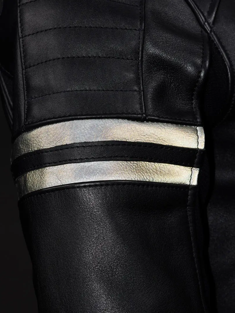 Revolver Black